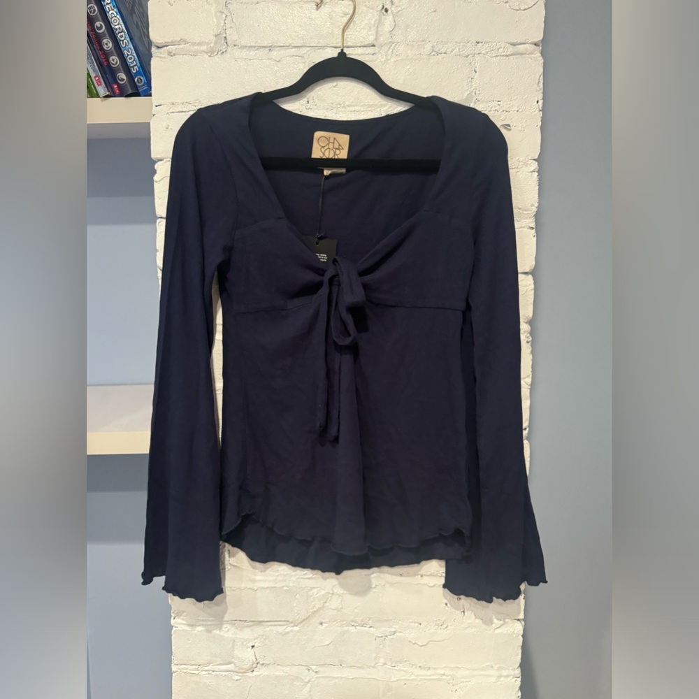 NWT - Chaser Gauzy Cotton Front Tie Sweetheart Bell‎ Sleeve Top Navy Size Medium